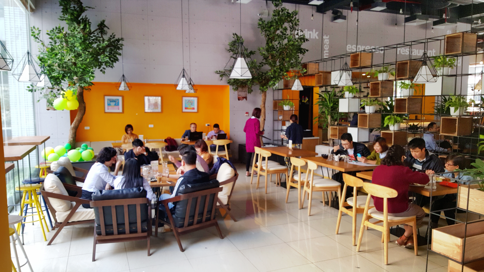 Xưởng thời trang FFC